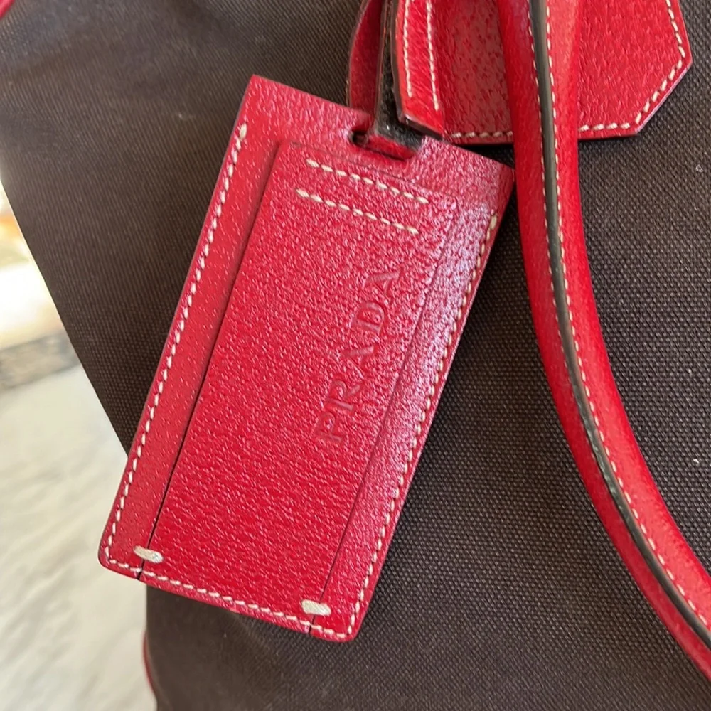 PRADA - Picture 2 of 11